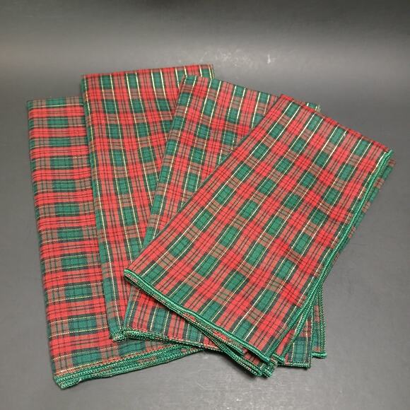 Set Of 4 Christmas Red Green Plaid Fabric Napkins Vtg Holiday Table Decor 16x16” - Picture 1 of 5